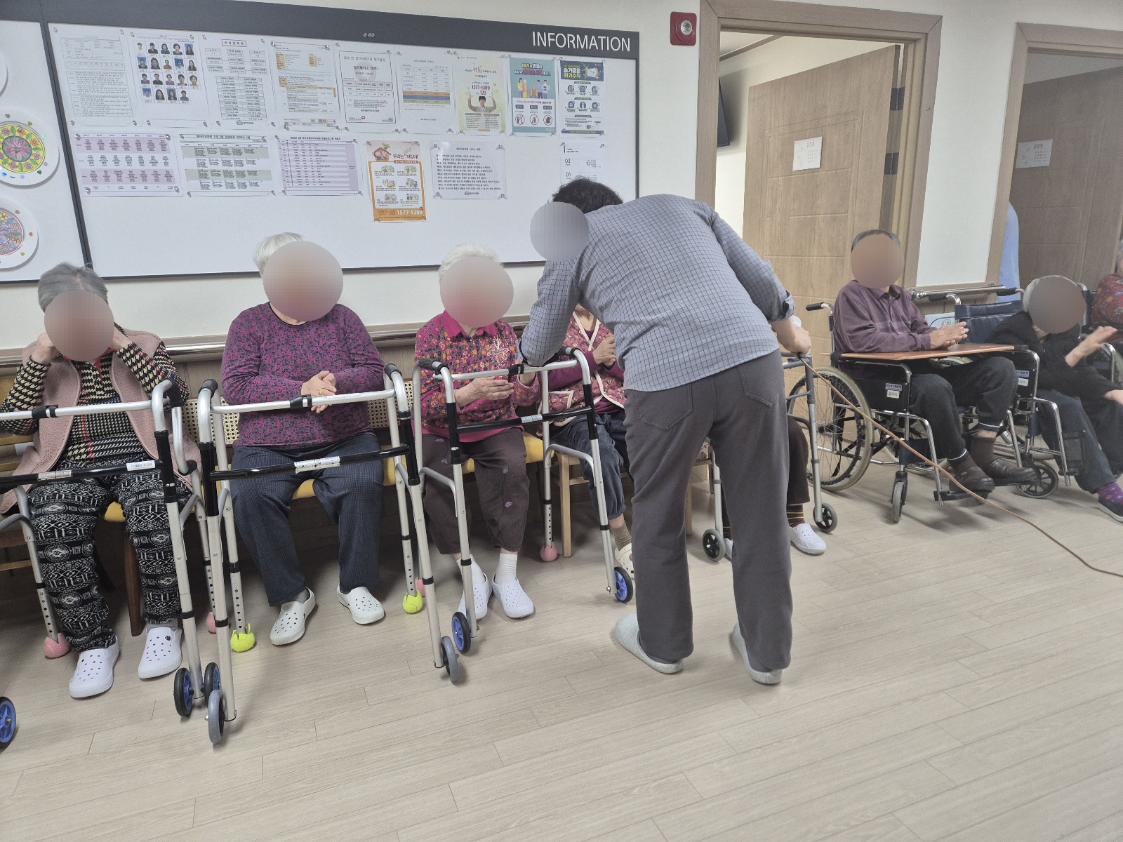 1794442064_0RUxJuDH_5a9c2c49b267b0512480b2193725aa2ab693549c.jpg 이미지크게보기