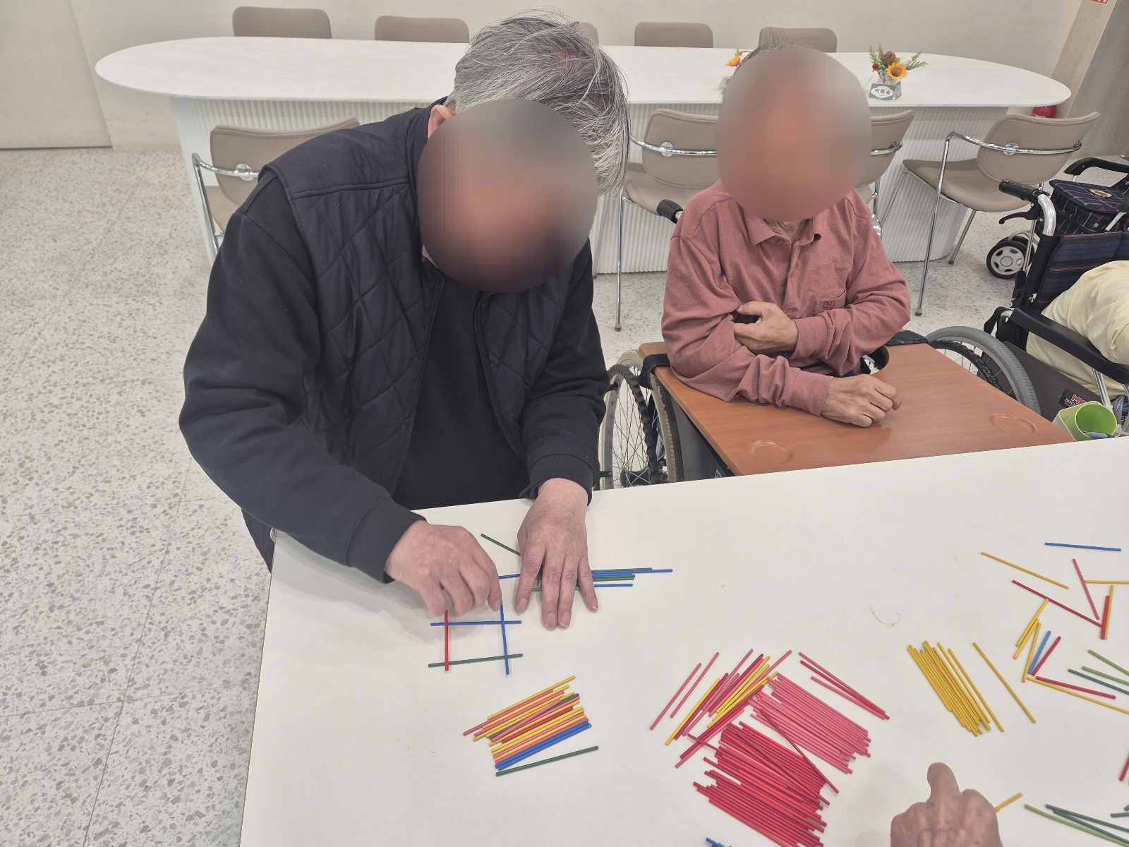 1794442064_LE0sN6fM_9f8e3005e1224e11d0b1154865e76a17a7937a34.jpg 이미지크게보기