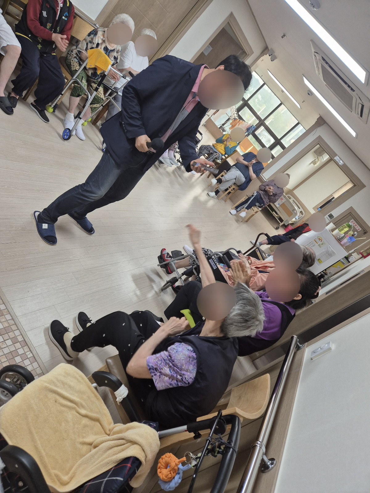 1794442064_NQR3e42J_660575dc0801cb4b90069b91431f72354afbf1c0.jpg 이미지크게보기