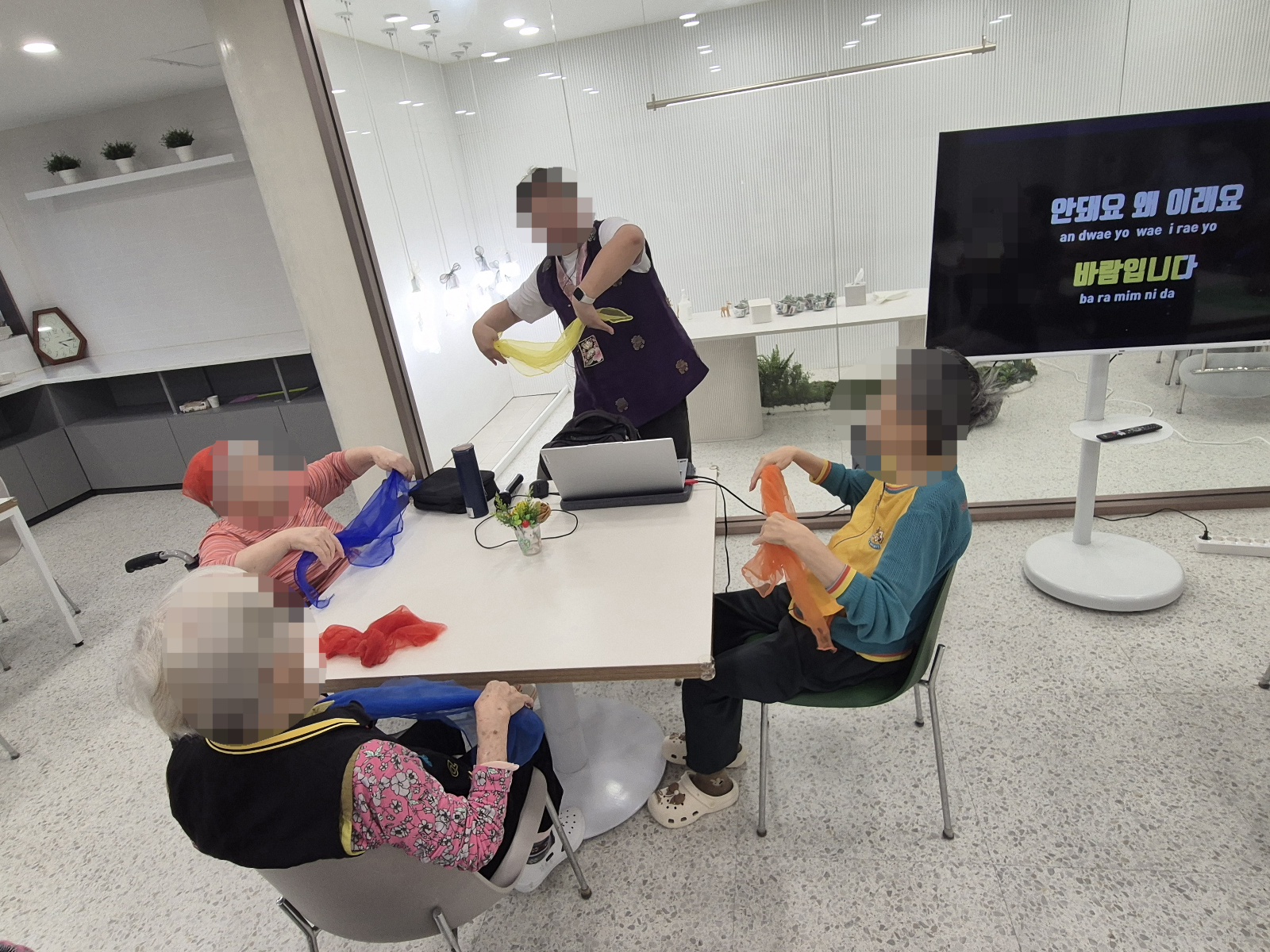 1794442064_R8mBl7YA_a46aa9531f2366f4118a2ccc9686407479798f98.jpg 이미지크게보기