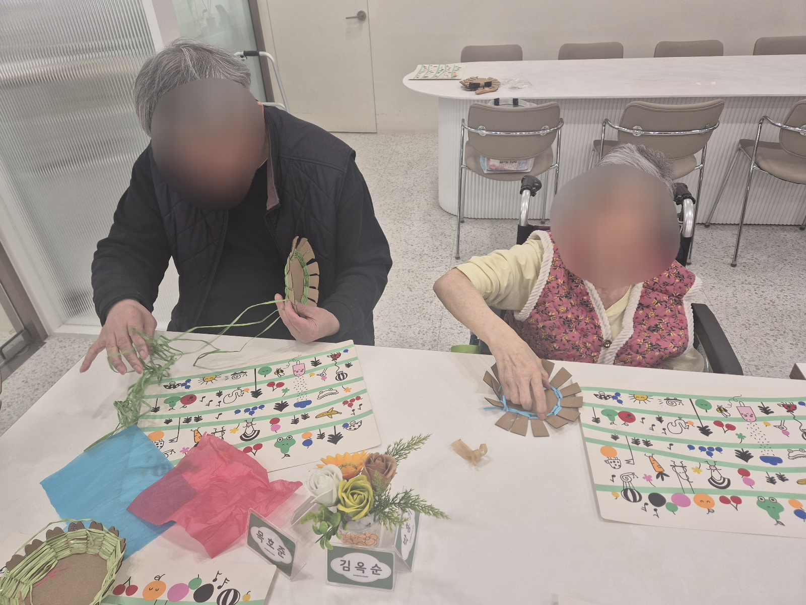 1794442064_Rut05qCr_4d6bfe50a94c87e28162b1c686c8f7825c09a417.jpg 이미지크게보기