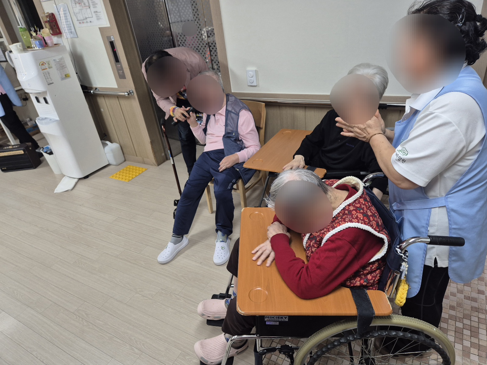 1794442064_V4Tim8kJ_c4a0c62457852896c29c286f4258f87d9fa752b0.jpg 이미지크게보기