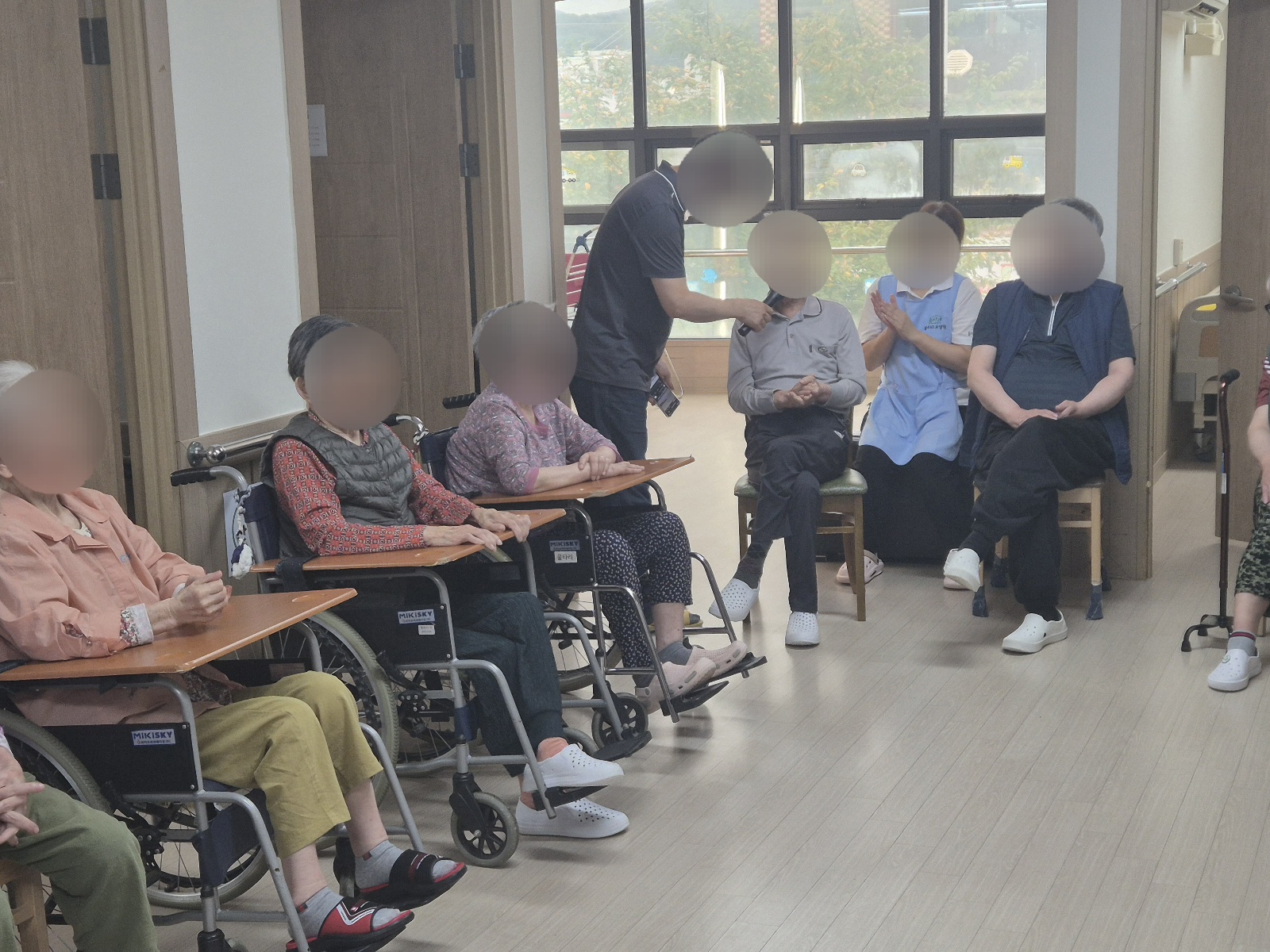 1794442064_VkwuceQM_080913966969b135bc9ea26db59b4fc870da95cf.jpg 이미지크게보기