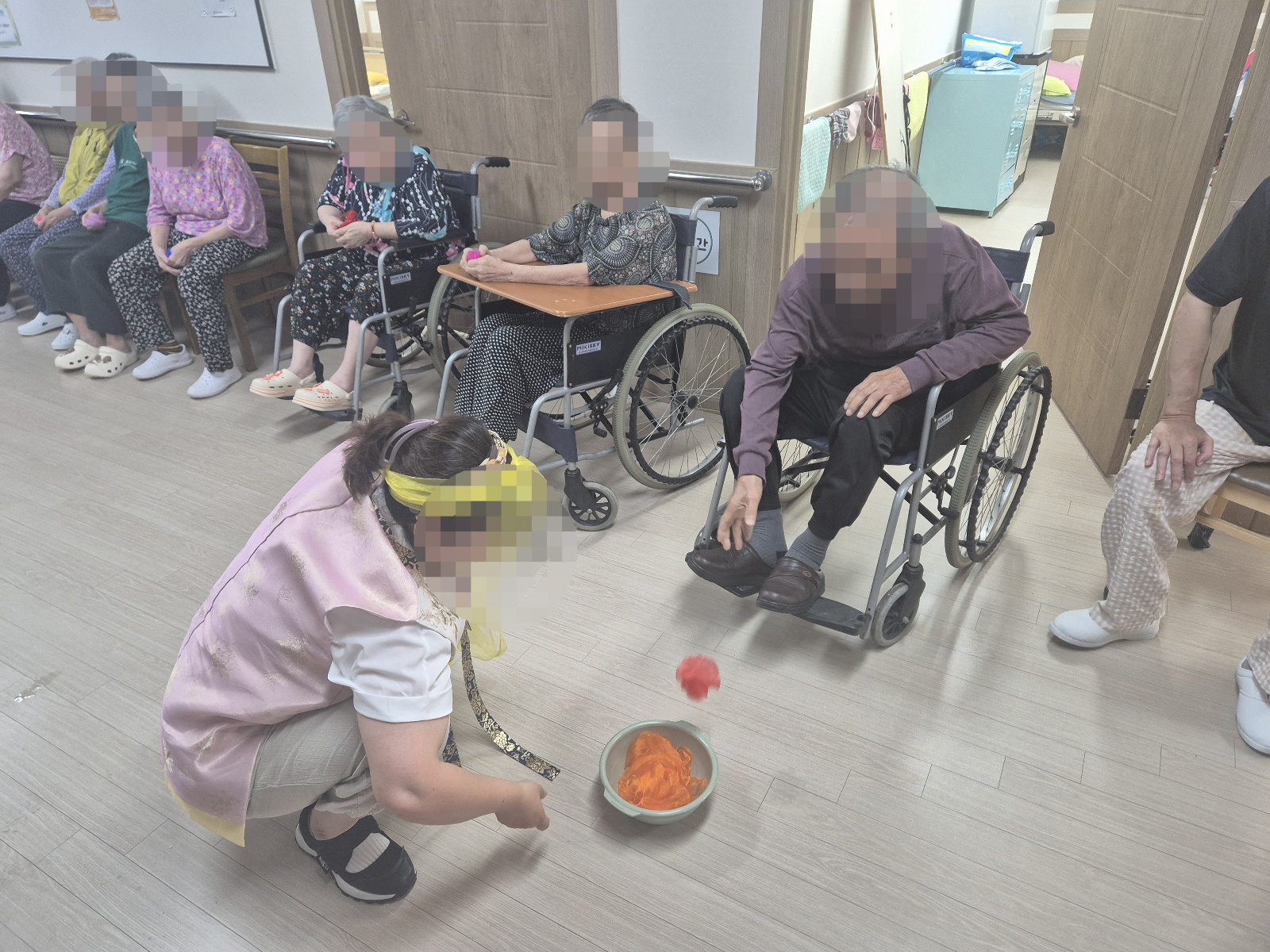 1794442064_atMsCu5e_6c558e3a6cdb9d2fab828b0ad1c60097636c4bc4.jpg 이미지크게보기