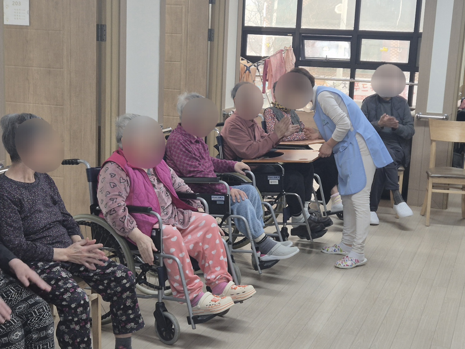 1794442064_biK9njYW_9579e461ca96d4f260716bf972a6b84a74b33b44.jpg 이미지크게보기