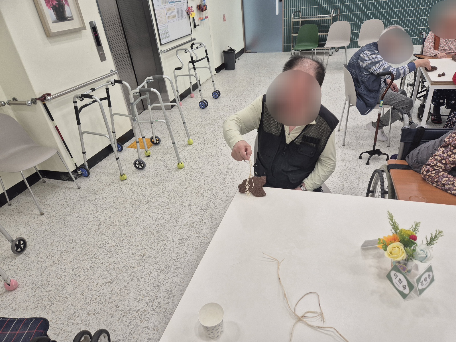 1794442064_cOU9p2EG_53f85357afc946514940a6cd2f2293b9c4715a73.jpg 이미지크게보기