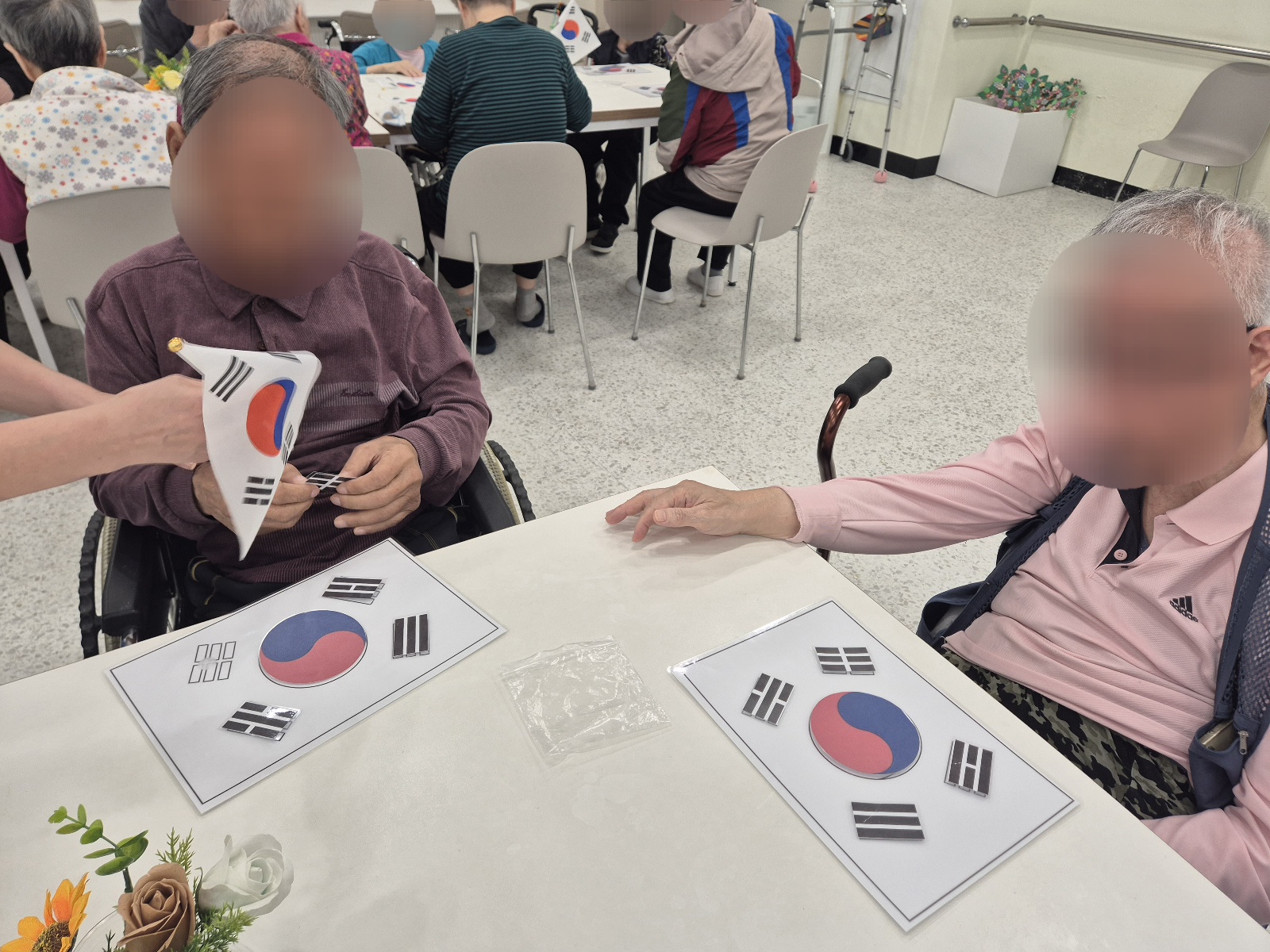 1794442064_fXW1JG7w_c0141e7d11c2075d2236946f415d57139c989549.jpg 이미지크게보기