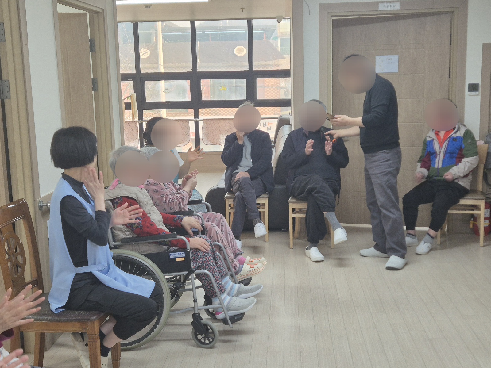 1794442064_fs1HbItg_d73736cdb98623a88837338ff1dfd9aa4a2fff04.jpg 이미지크게보기