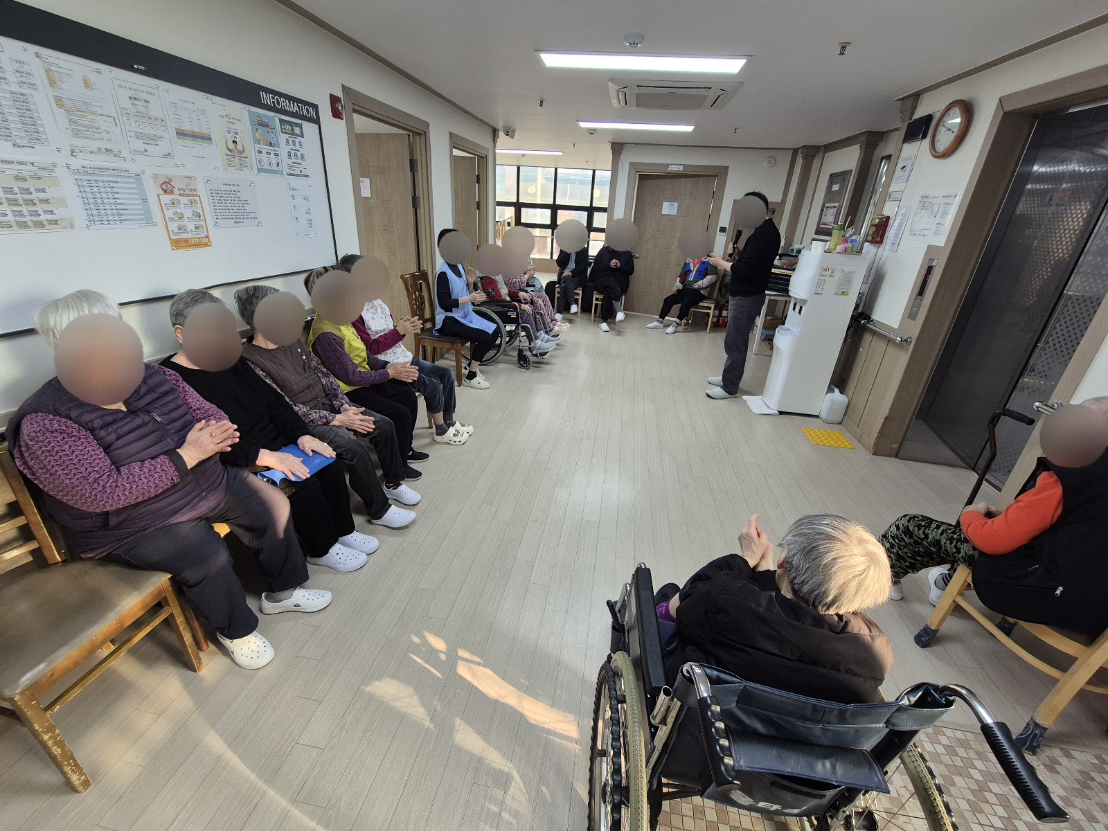 1794442064_i0f4C9Vl_d29115b8dba8e70398230764155866765514bf86.jpg 이미지크게보기