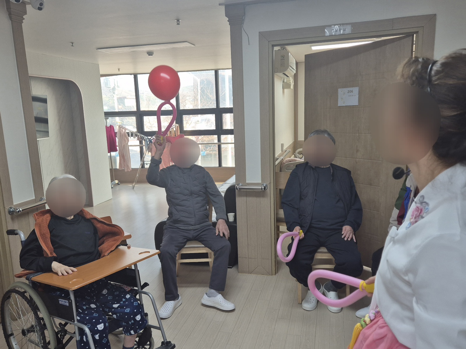 1794442064_iNatw2O8_6f4117b8eae8bf7f0ae2fcac3909aa2d76b41863.jpg 이미지크게보기