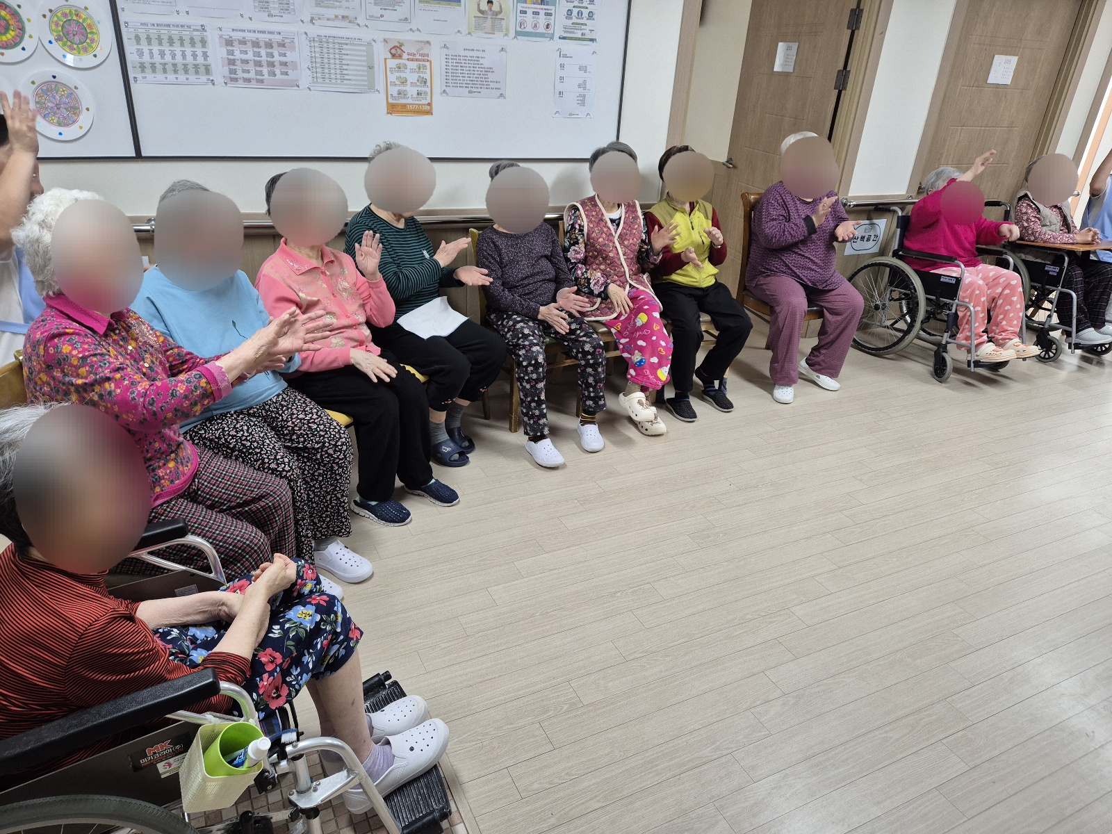 1794442064_p4RFYVyZ_32b9d5cfc981fd3048525a38d33e1bcc7f40182d.jpg 이미지크게보기