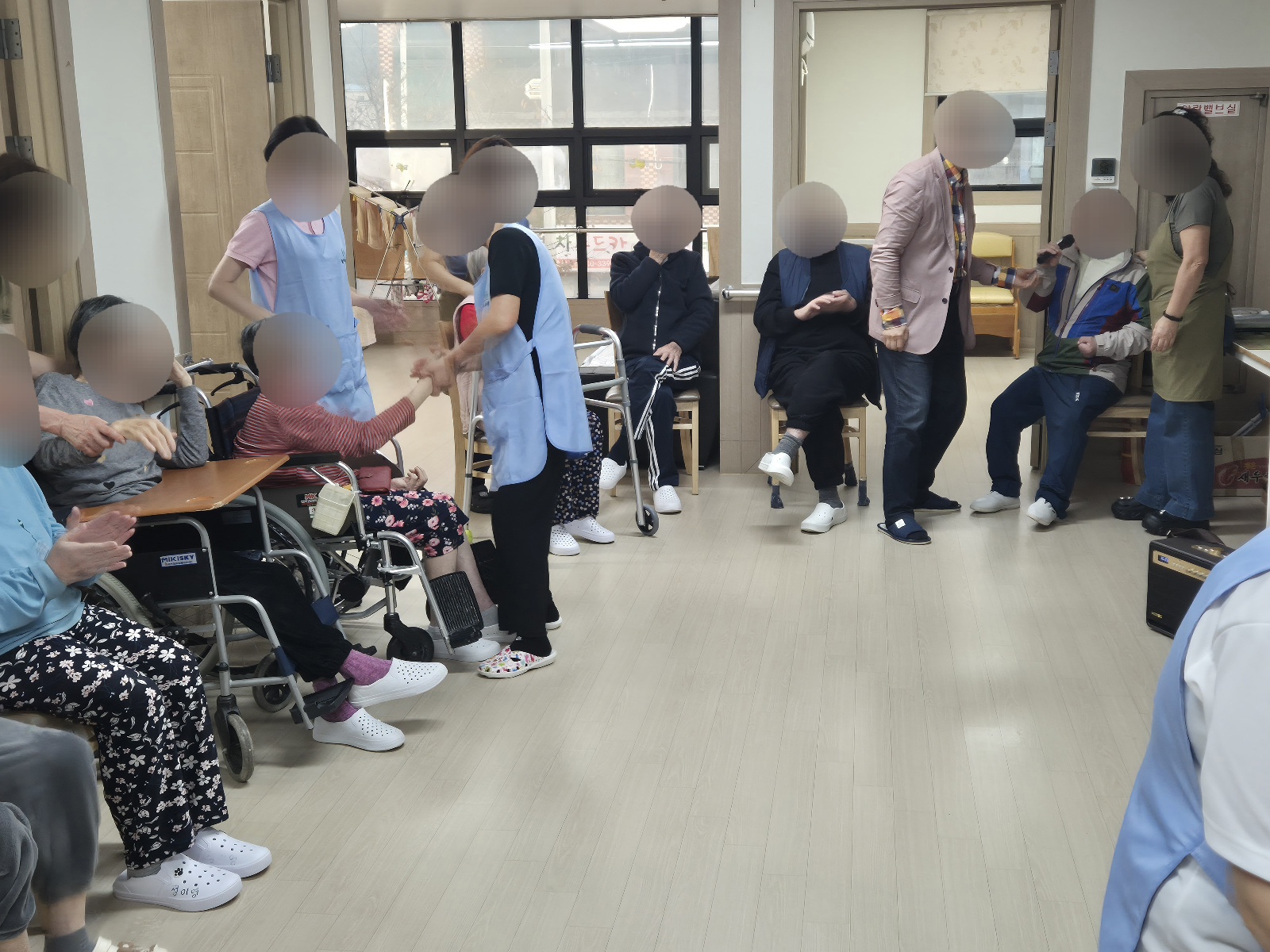 1794442064_vtUhNd5s_3b3f179d19360d883632e715a3456789ae0fb095.jpg 이미지크게보기