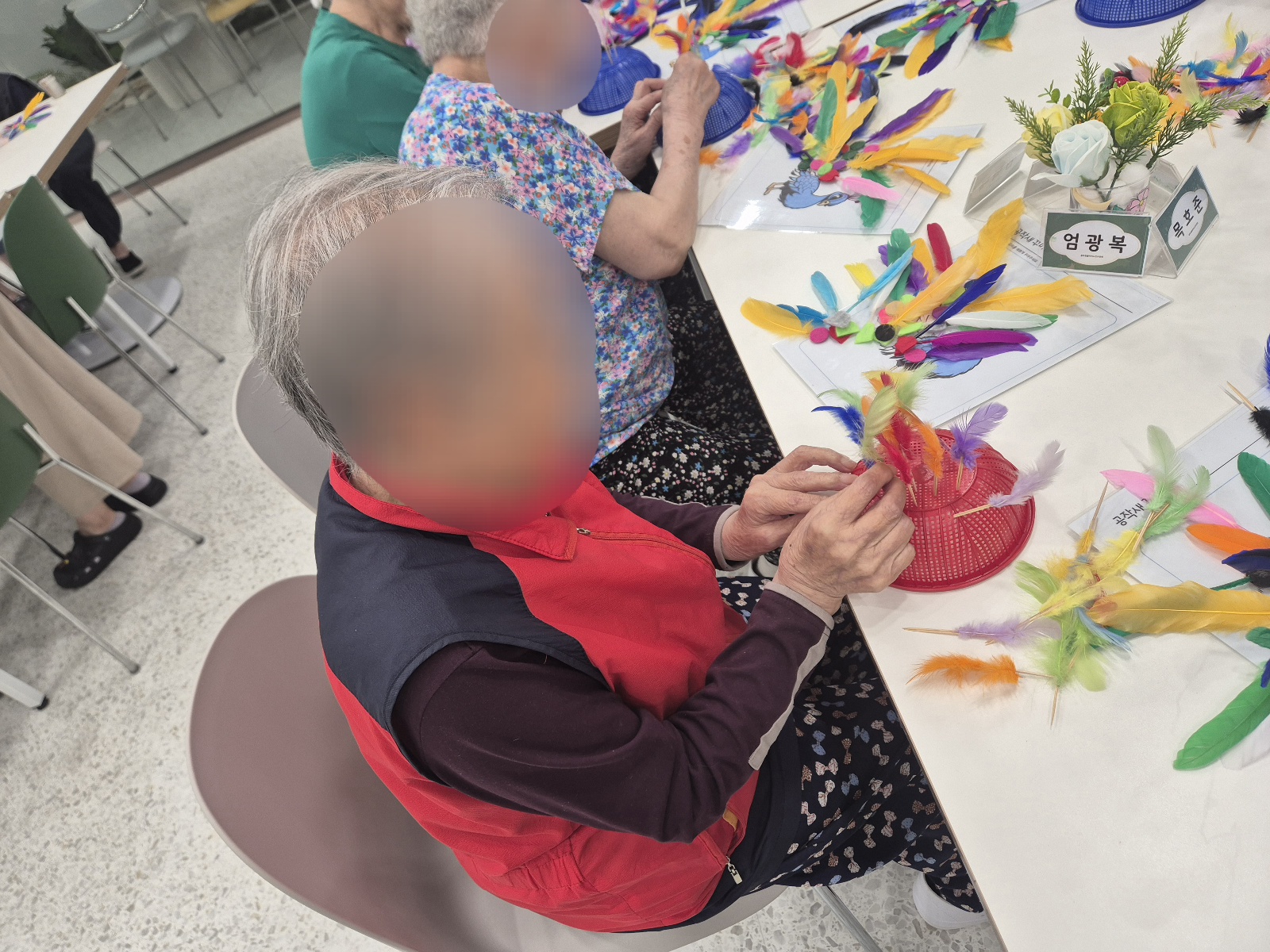 1794442064_zatGP8uD_f8b4e0415ed7792f7b3cbe1859f45435db685d6c.jpg 이미지크게보기